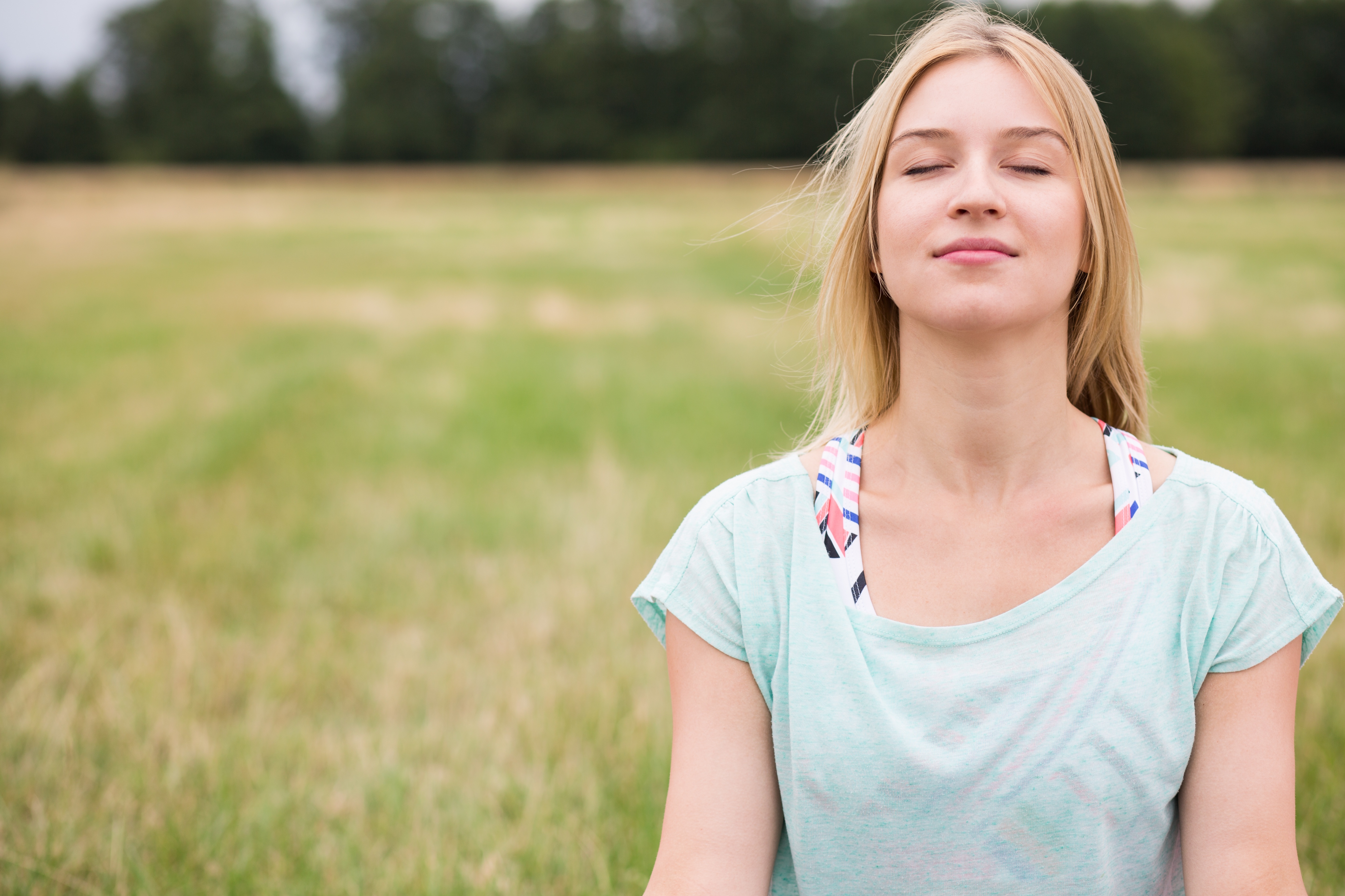 9 Ways To Reframe Negative Thoughts Into Positive Affirmations