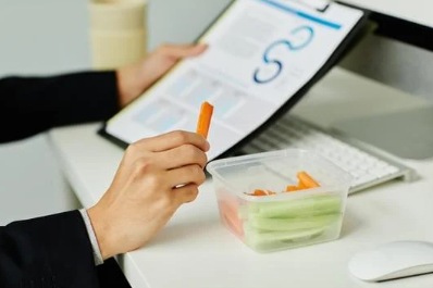 Smart Snacking at Work