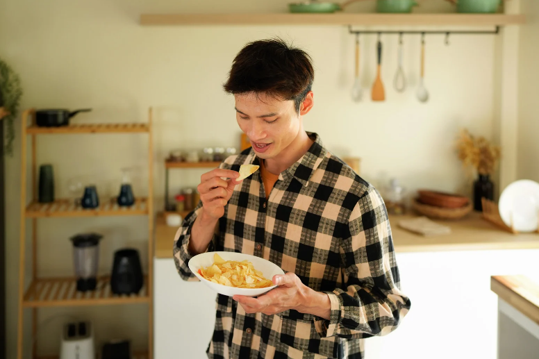 10 Reasons You Eat When You're Not Actually Hungry