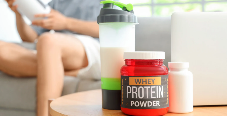 How to Choose the Best Protein Powder (and What to Avoid)